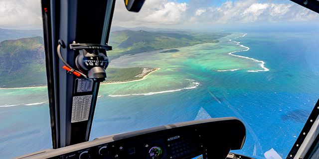 Best selling underwater waterfall helicopter tour (4)